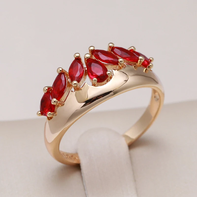 Elegant Red Crystal Ring