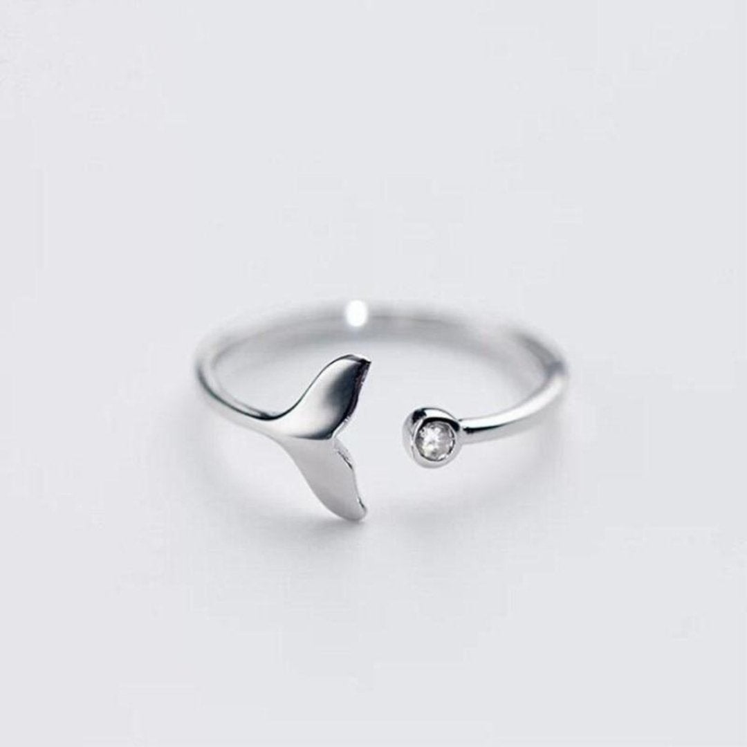 Ring with dolphin tail made of 925 sterling silver and adjustable zirconium dioxide