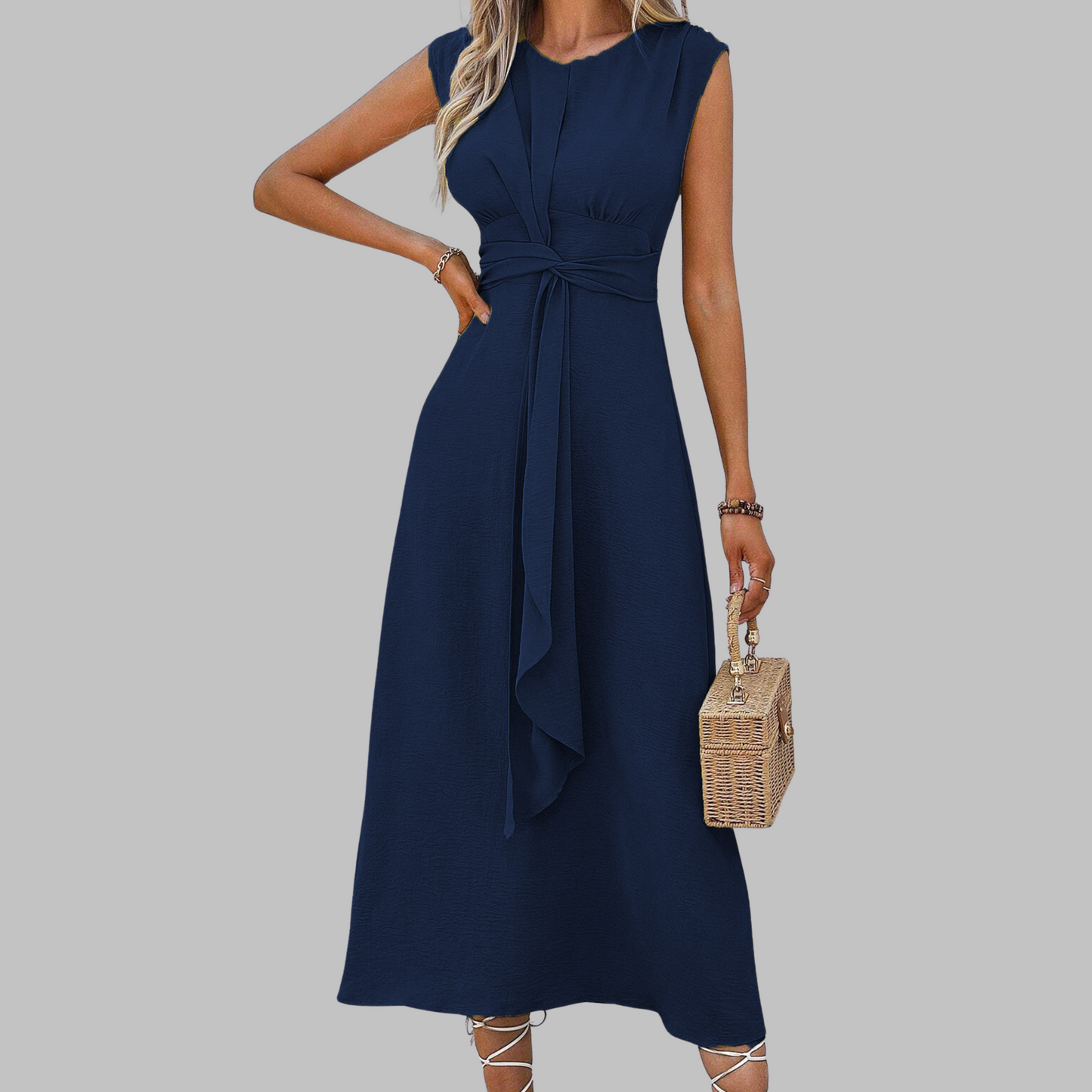 REESE™ - Elegant Sleeveless Round Neck Maxi Dress