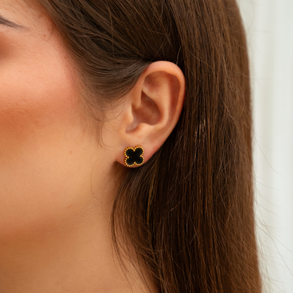 Vanilla Studs (white)