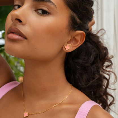 Vanilla Studs (white)