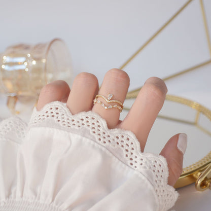 Adjustable Zirconia Ring in Gold