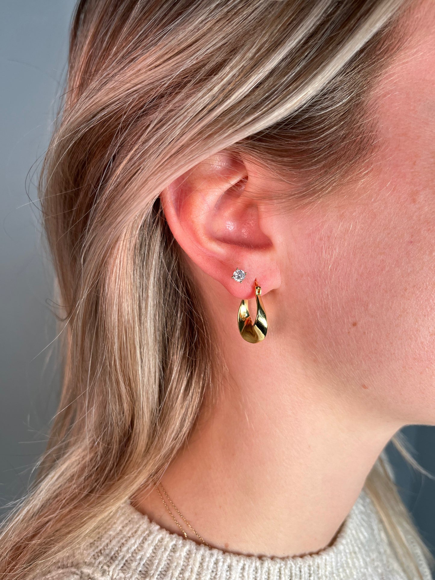 Adèle Etoíle - gouden 'twisted' oorbellen