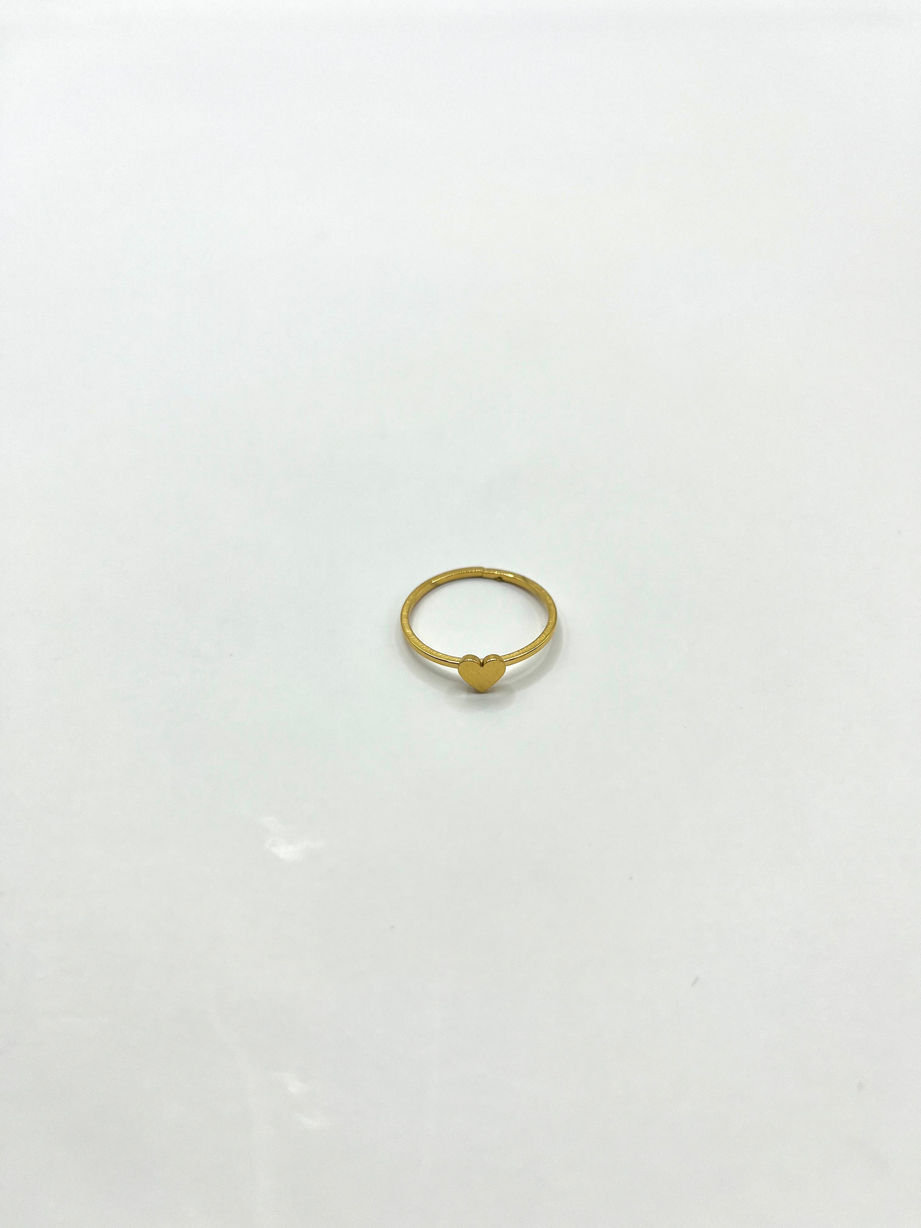Marie Belle - sierlijke ring met gevuld hart