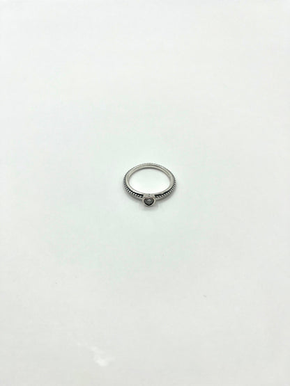 Marie Belle - hartvormige ring met zirkonia steen