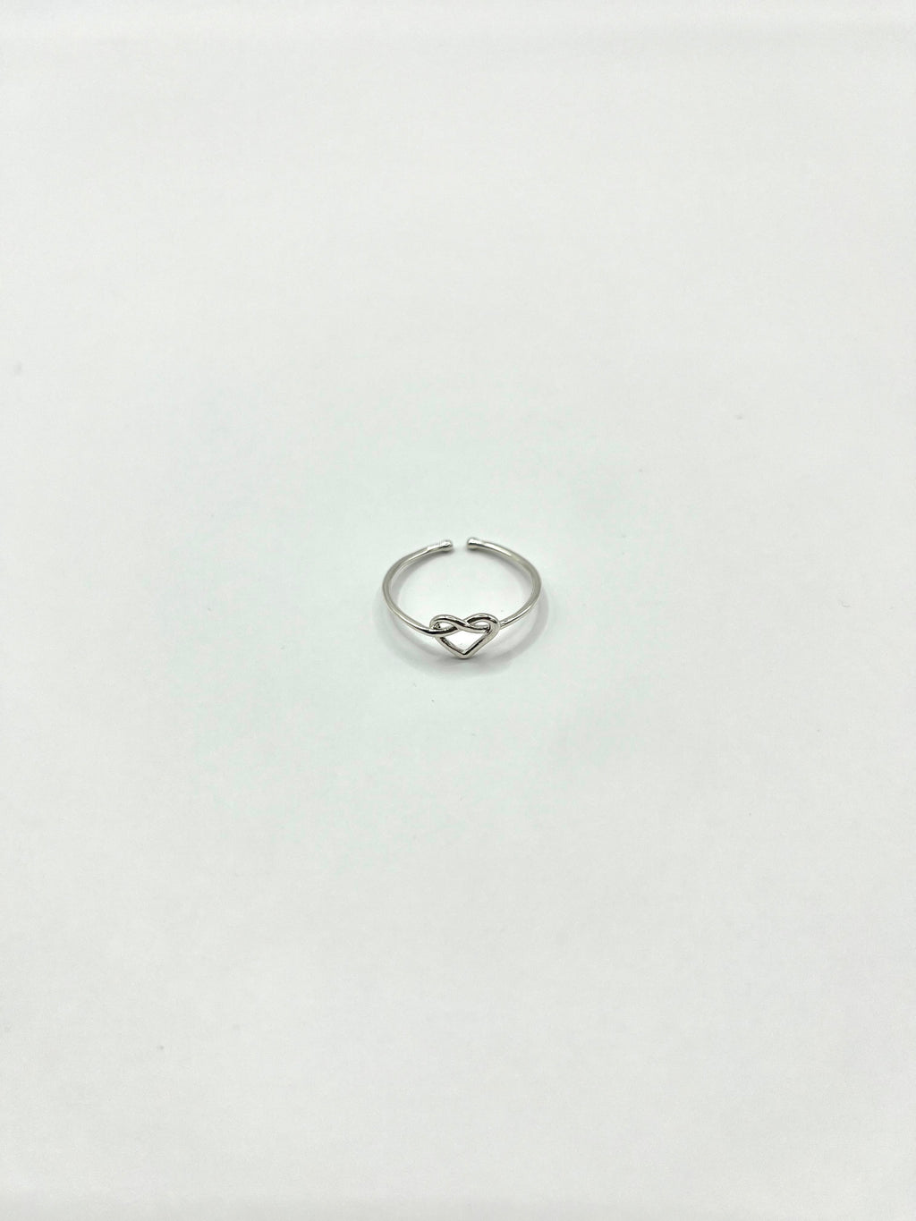 Marie Belle - subtiele ring met open hart (zilver)