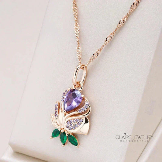 Elegant Lilac Rose Necklace in Gold