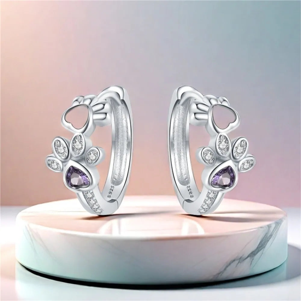 Paw Huggie Earrings in 925 Sterling Silver – With Zirconia and Heart Gem
