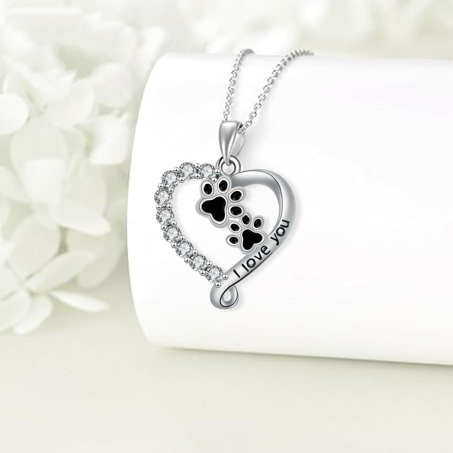 Heart-shaped Pendant Paw Necklace