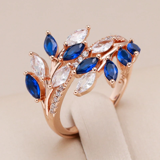 Elegant Ring with Blue Crystal
