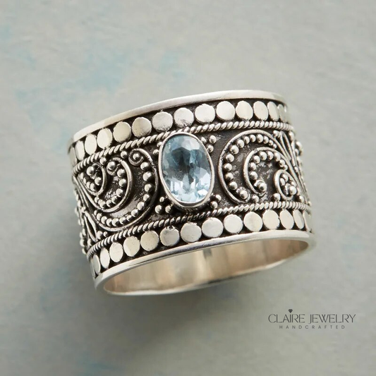 Blue crystal ring in vintage style