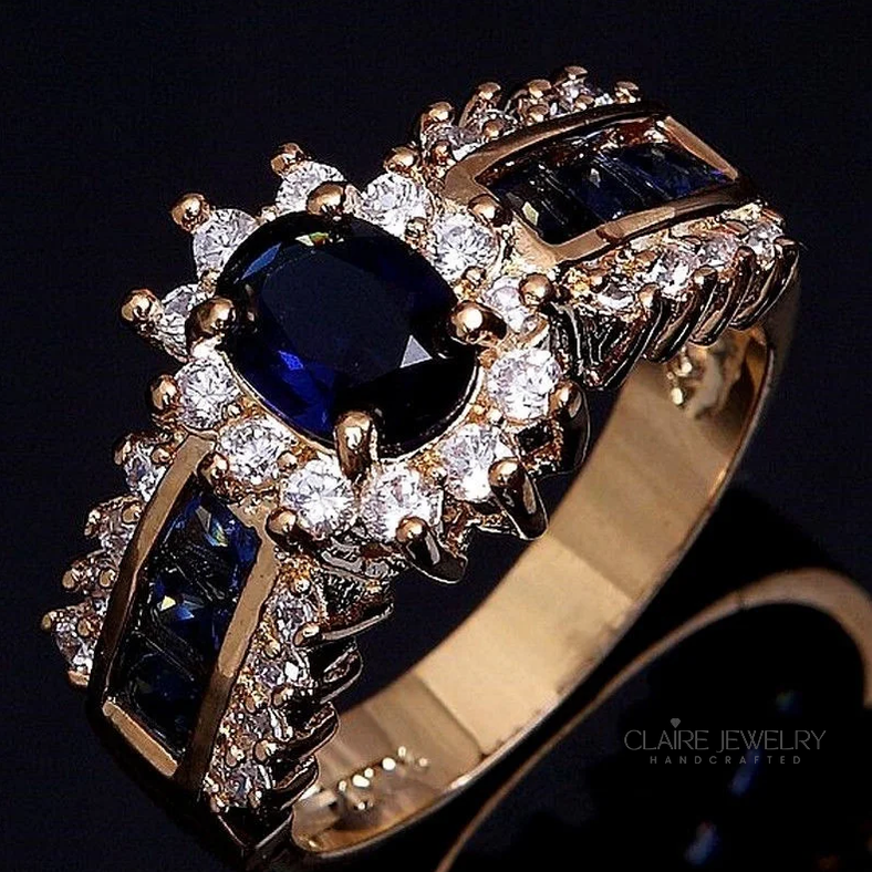 Blue Ring in Vintage Brilliant Gold