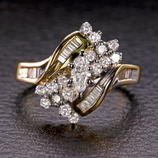 Ring with Diamonds in Vintage Gold